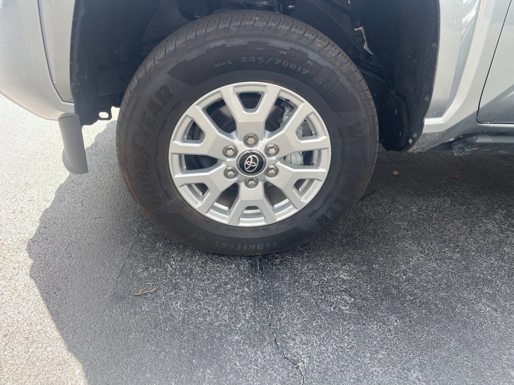 Used 2026 Toyota Tacoma SR5 RWD image 9