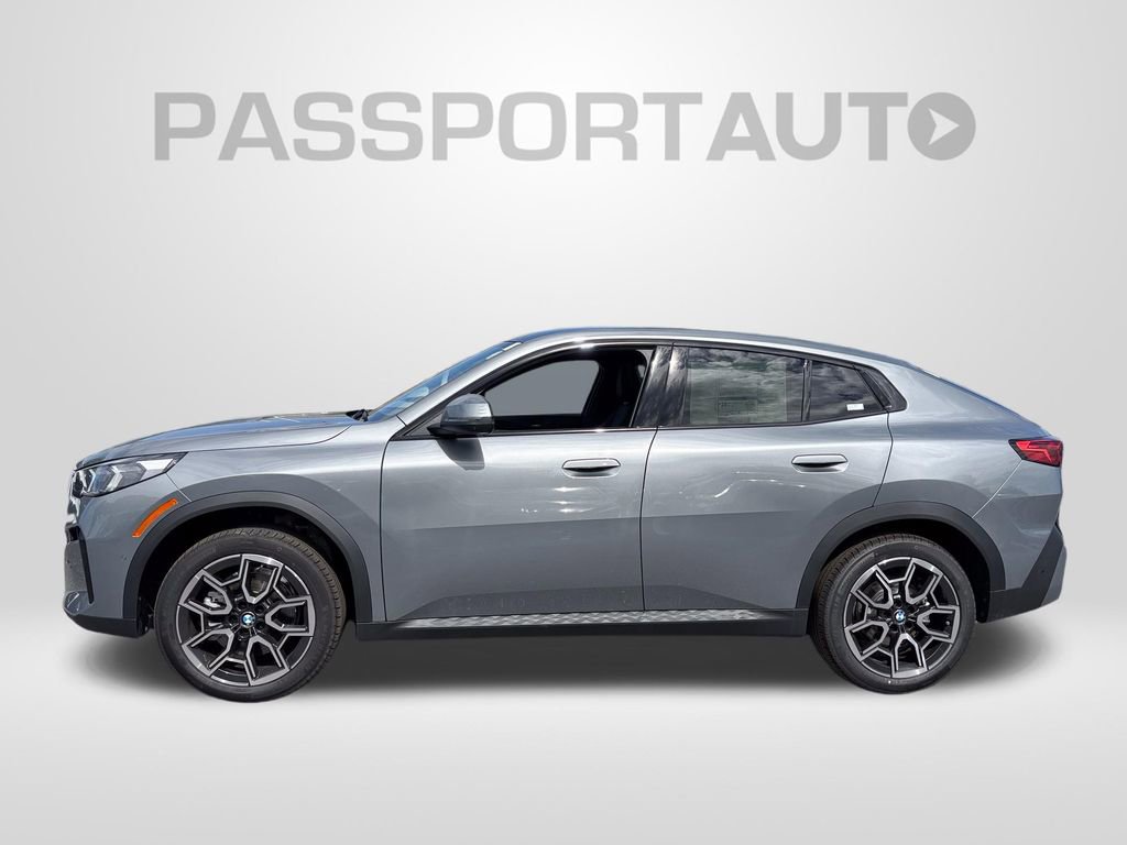 New 2026 BMW X2 xDrive28i w/ Technology Package AWD/4WD image 2