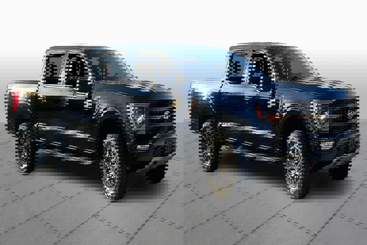 Used 2022 Ford F150 Tremor w/ Equipment Group 401A Mid image 4