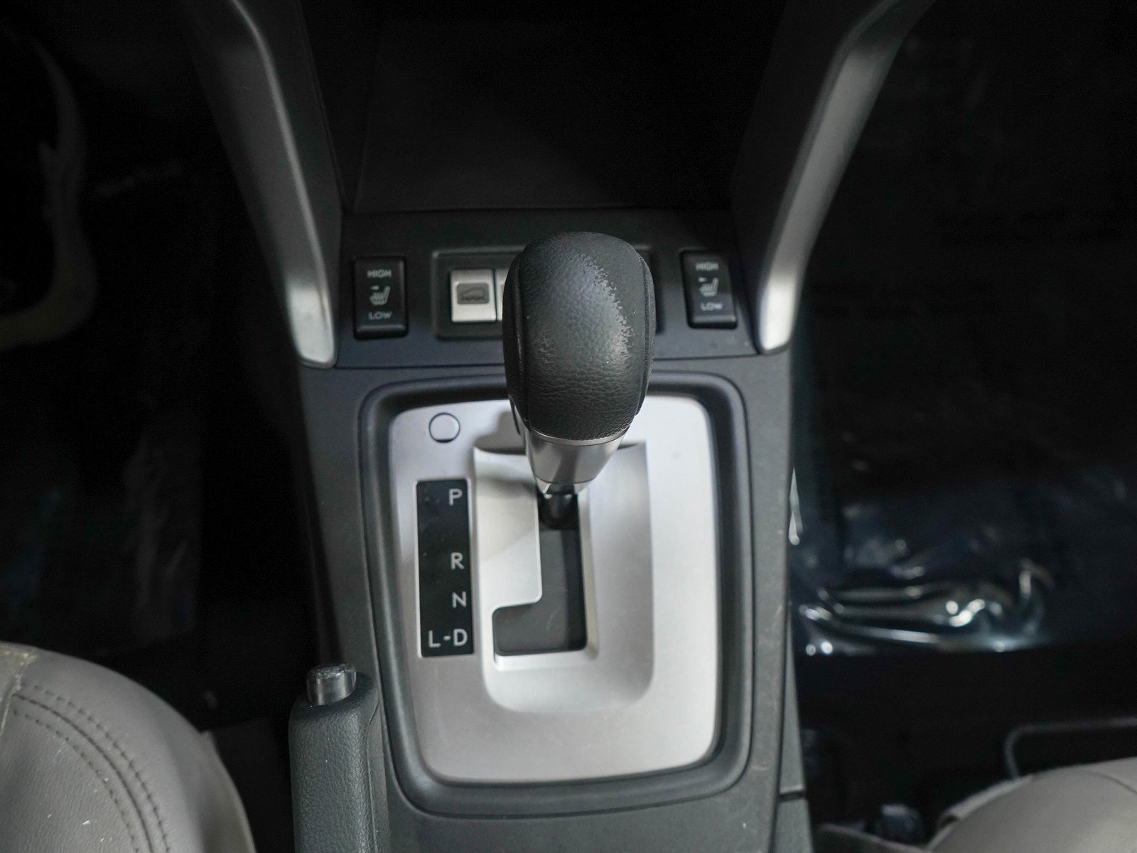 Used 2015 Subaru Forester 2.5i Limited w/ Popular Package #2 image 26