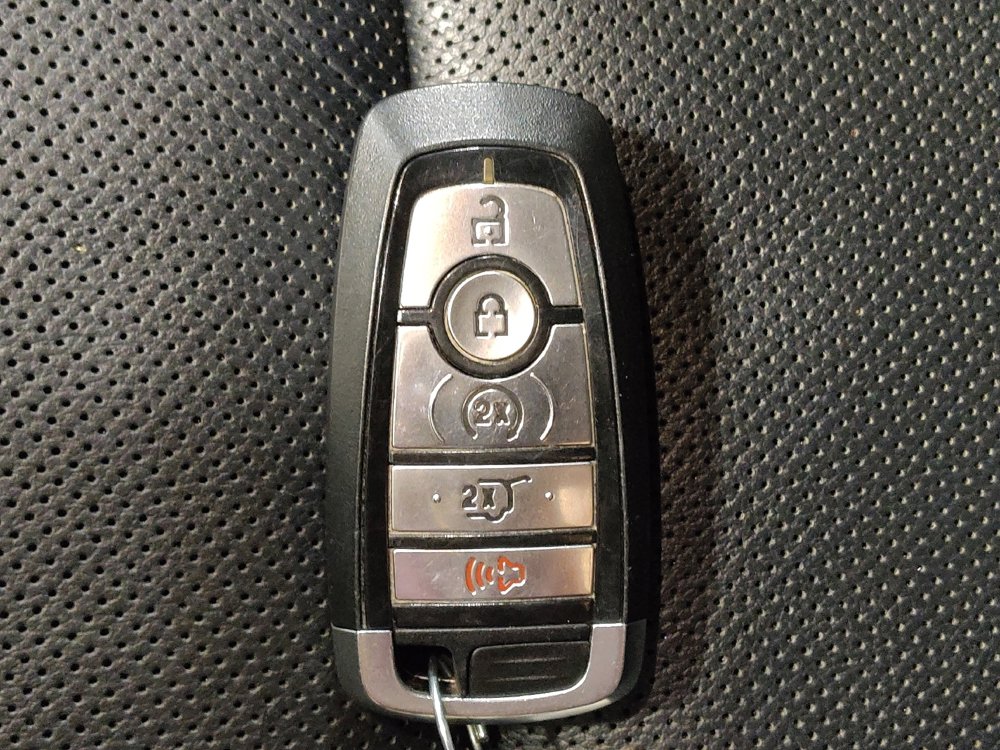 Used 2020 Ford Explorer Limited image 32