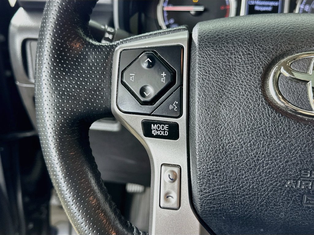 Used 2023 Toyota 4Runner Limited AWD/4WD image 12