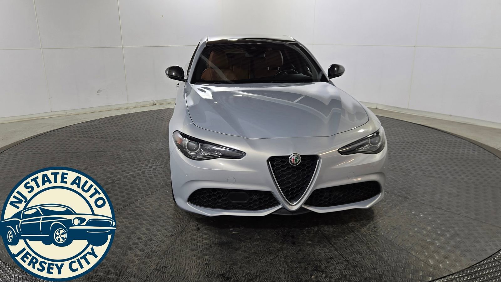 Used 2023 Alfa Romeo Giulia Ti w/ Active Assist Plus Package image 2
