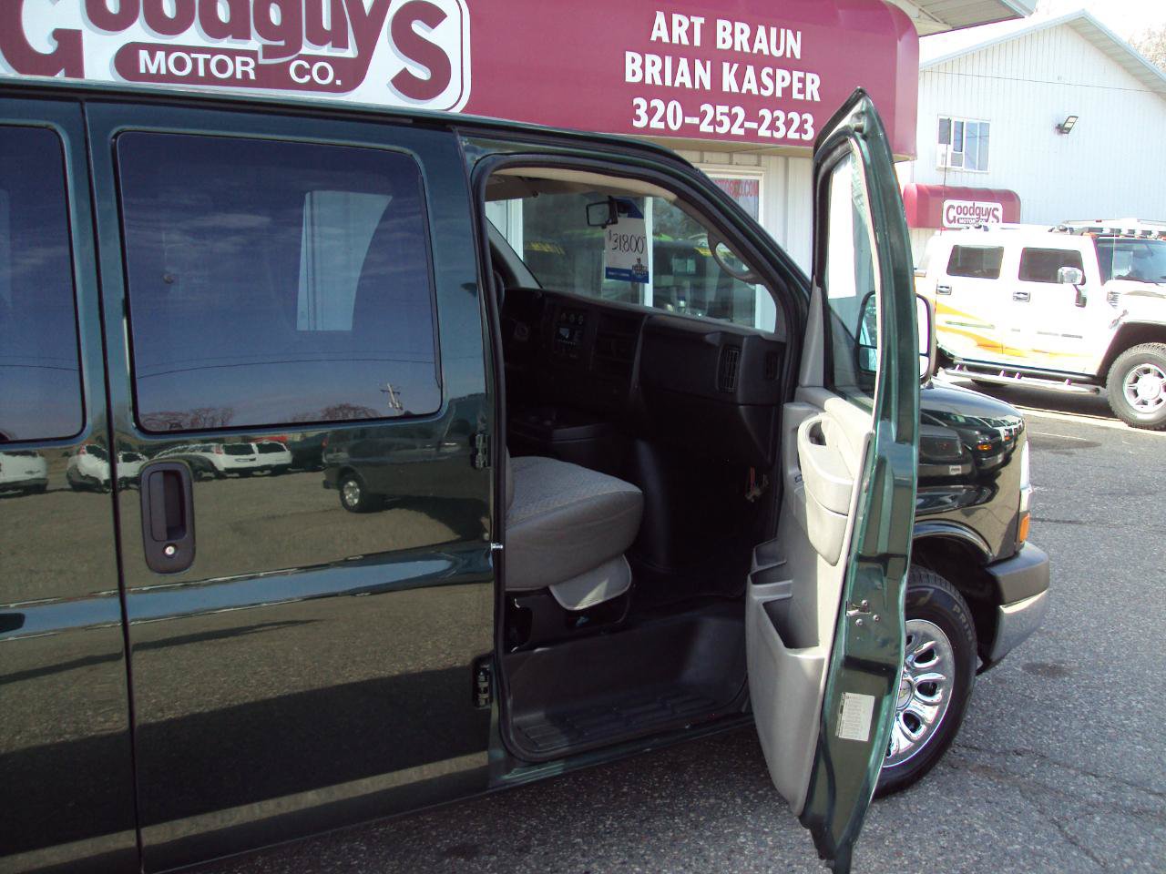 Used 2014 Chevrolet Express 1500 LT w/ LT Preferred Equipment Group AWD/4WD image 13