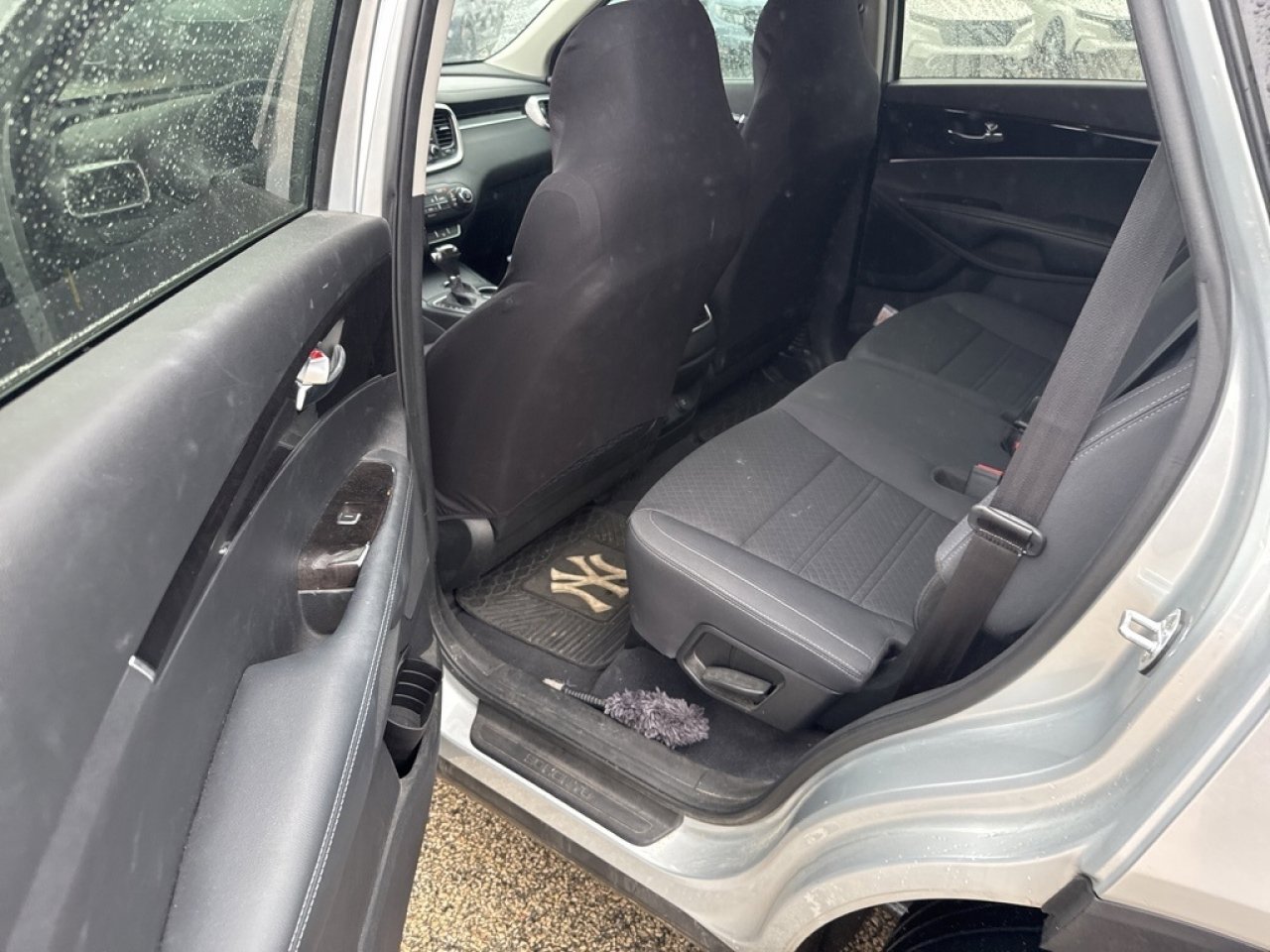 Used 2017 Kia Sorento LX w/ LX Convenience Package image 26