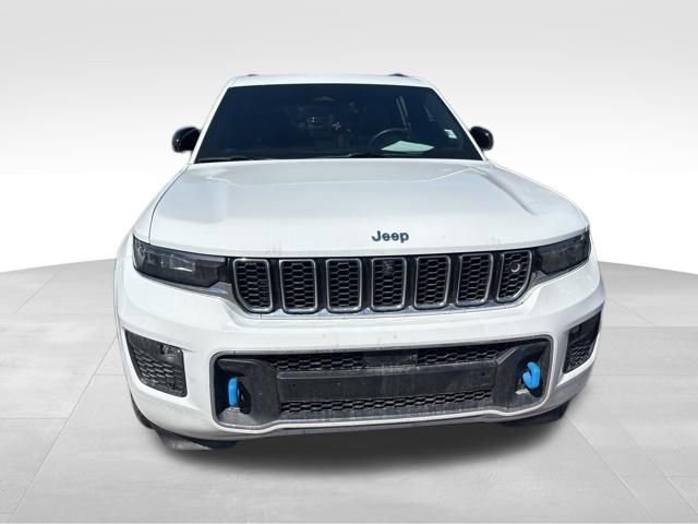 Used 2023 Jeep Grand Cherokee Overland w/ Advanced Protech Group III AWD/4WD image 5
