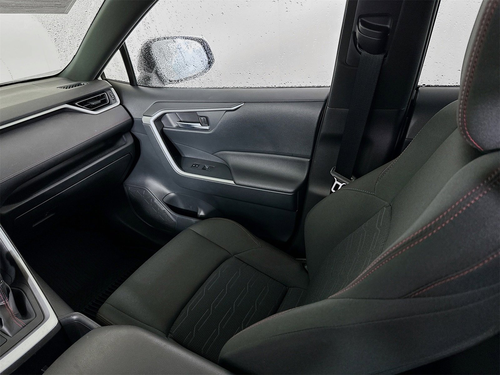 Certified 2024 Toyota RAV4 SE image 24