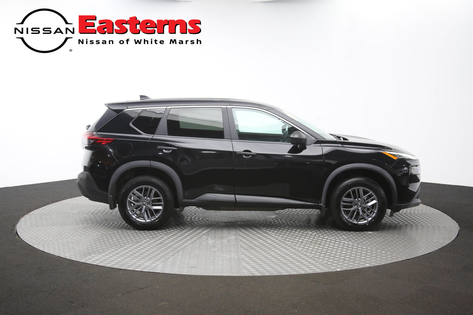 Used 2023 Nissan Rogue S AWD/4WD image 45