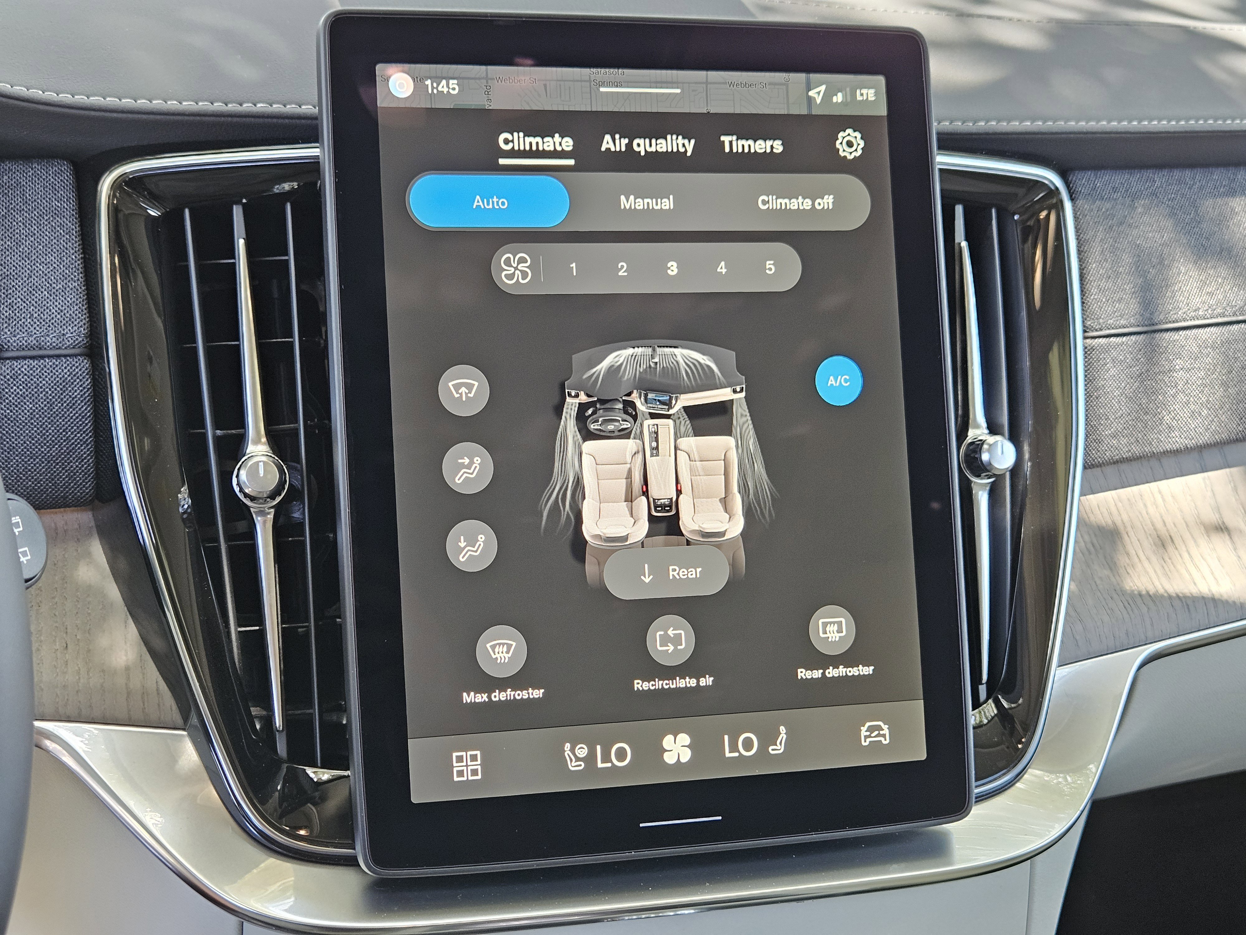 New 2026 Volvo XC90 B6 Ultra image 29