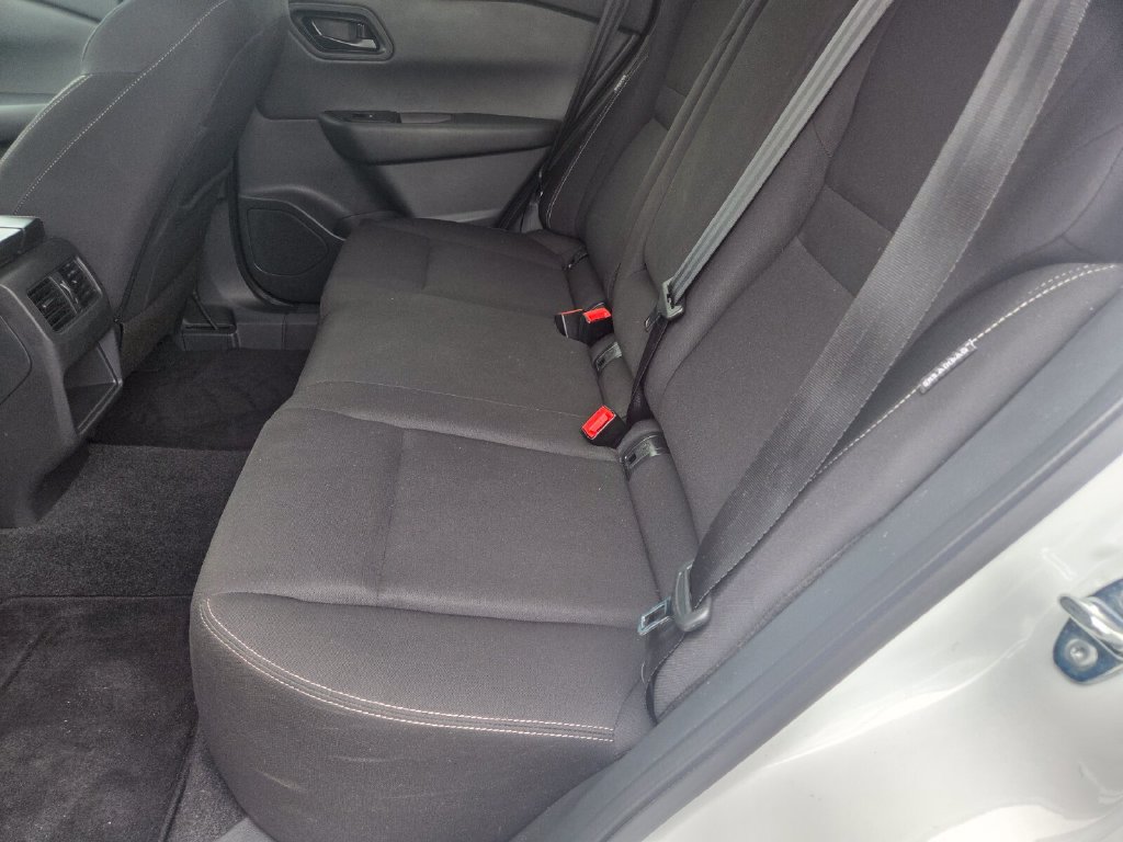 Used 2026 Nissan Rogue S FWD image 23