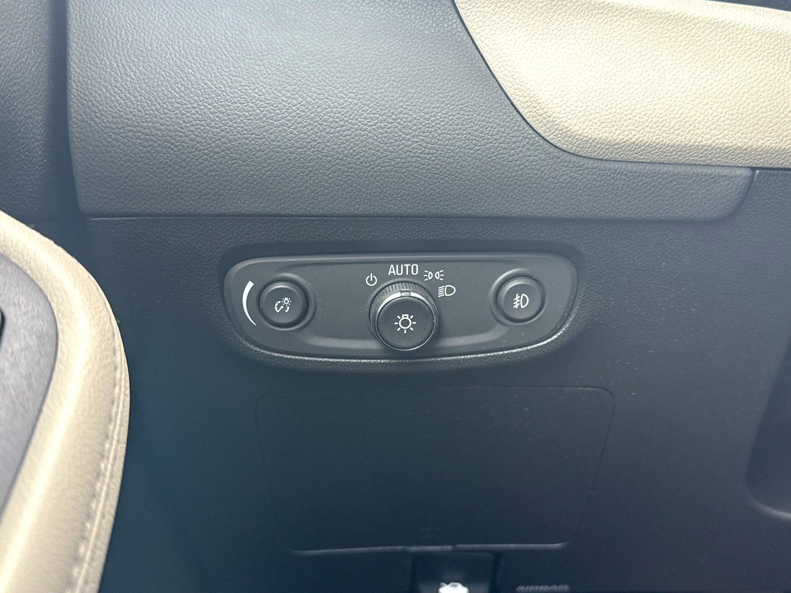 Used 2023 Buick Encore GX Preferred w/ Cold Weather Comfort Package image 40