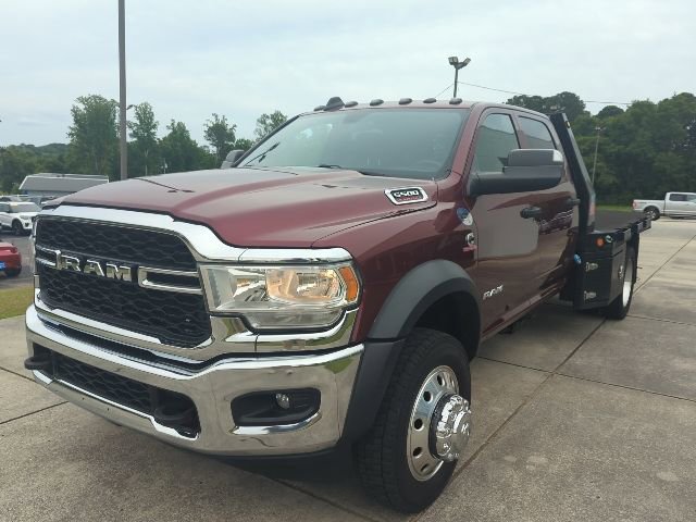 Used 2022 RAM 5500 Tradesman w/ Chrome Appearance Group AWD/4WD image 3