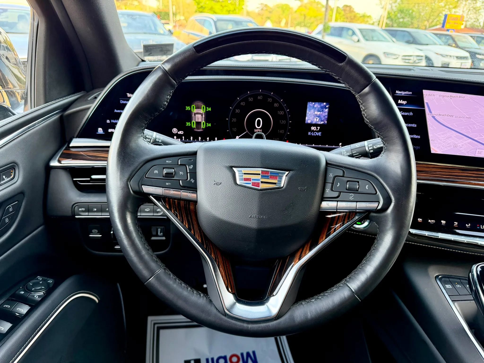 Used 2023 Cadillac Escalade Premium Luxury w/ Performance Package image 24