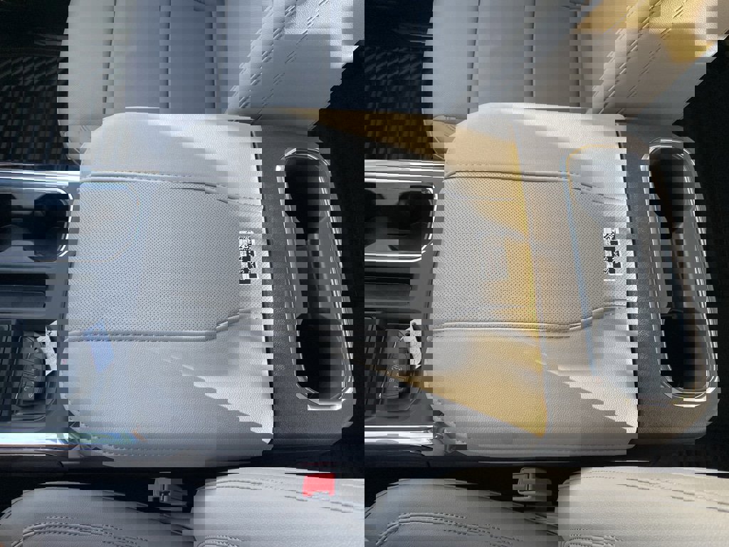 New 2026 Chevrolet Silverado 1500 LTZ w/ Z71 Off-Road Package image 32