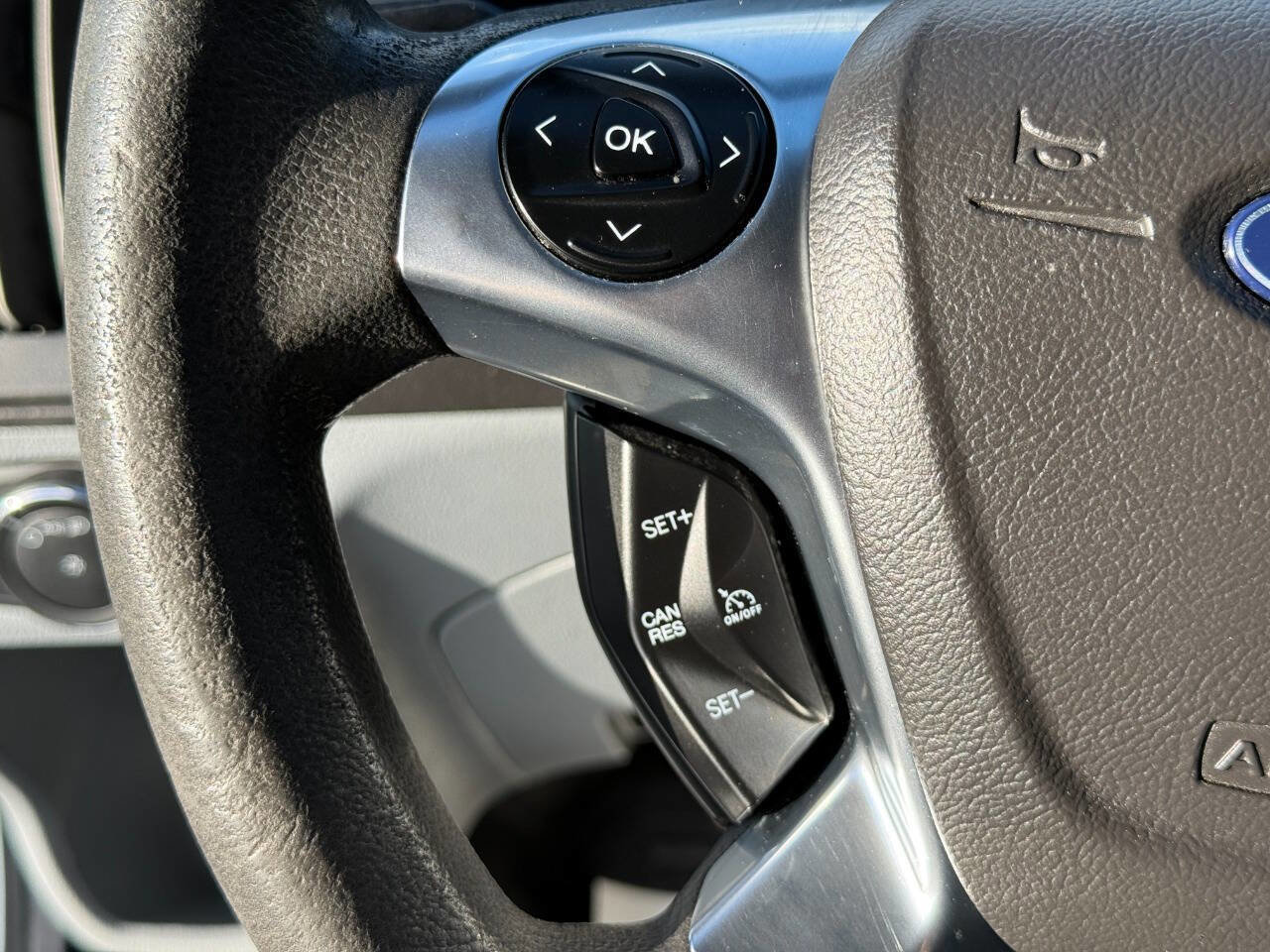 Used 2018 Ford Transit 250 130 Low Roof image 16