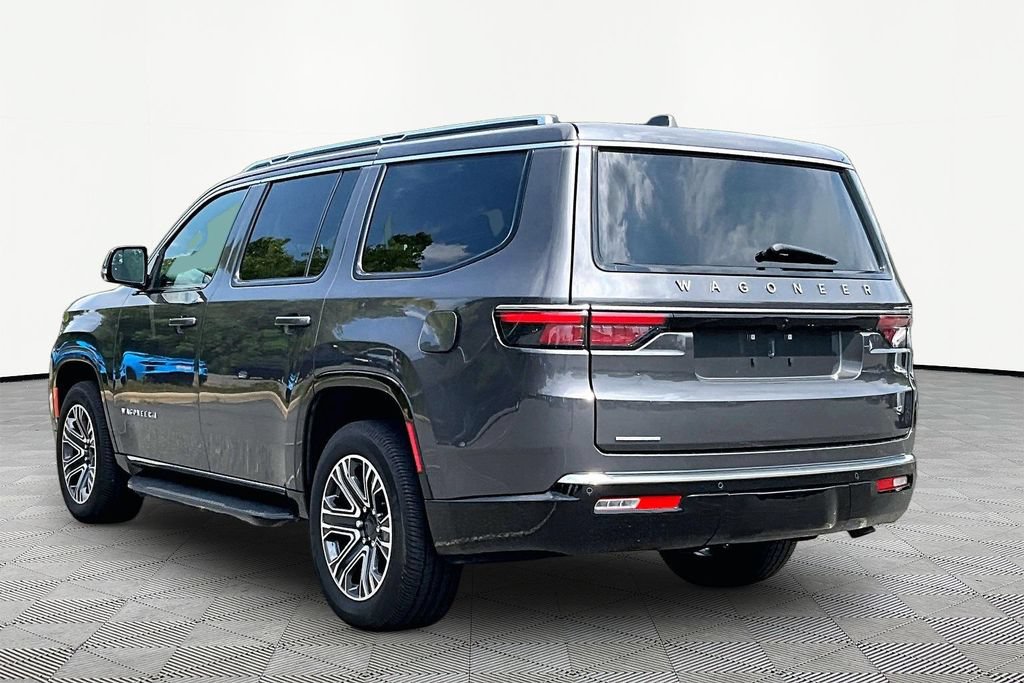 Used 2023 Jeep Wagoneer 4WD w/ Premium Group I image 5