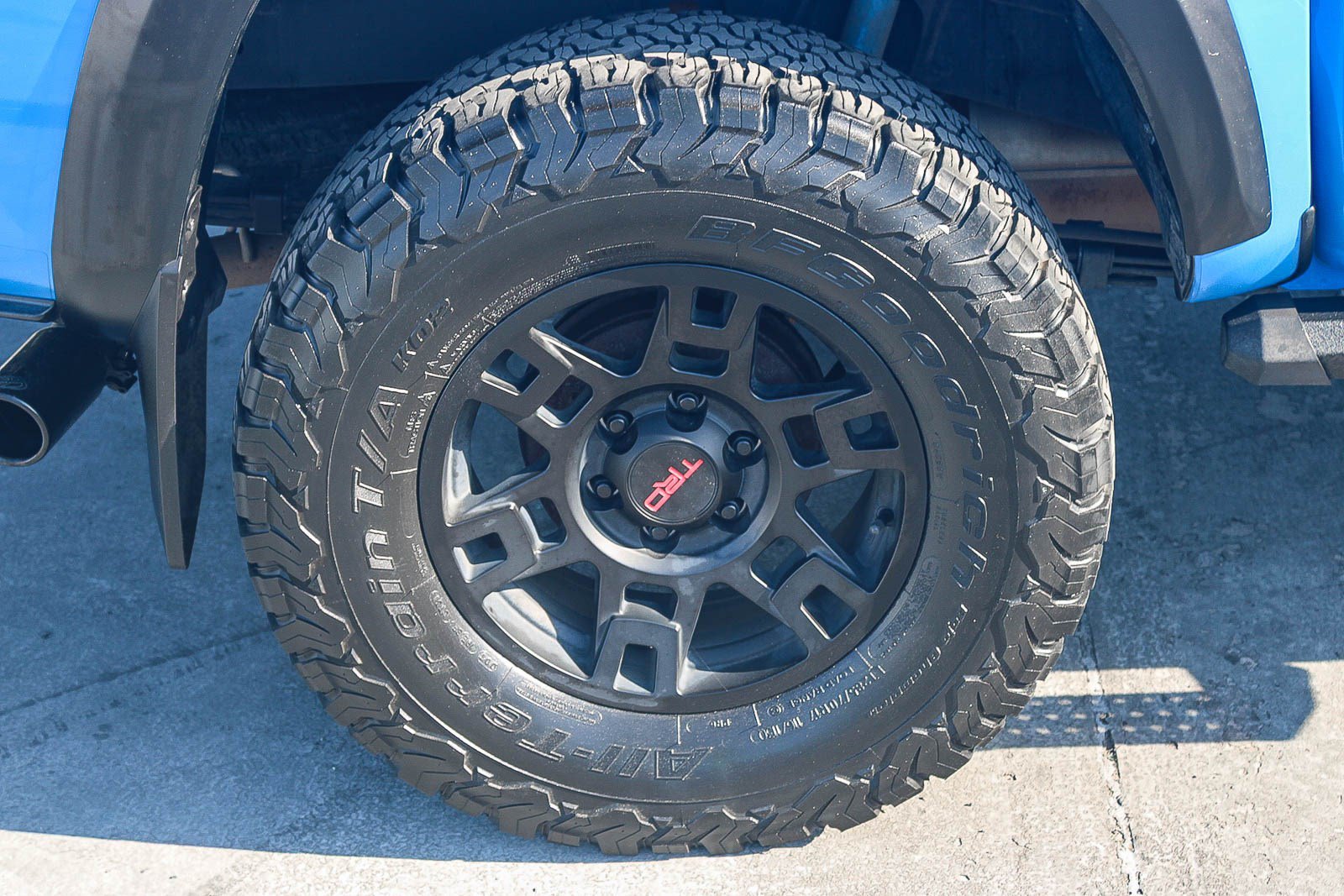 Certified 2021 Toyota Tacoma TRD Off-Road w/ TRD Premium Off Road Package AWD/4WD image 12