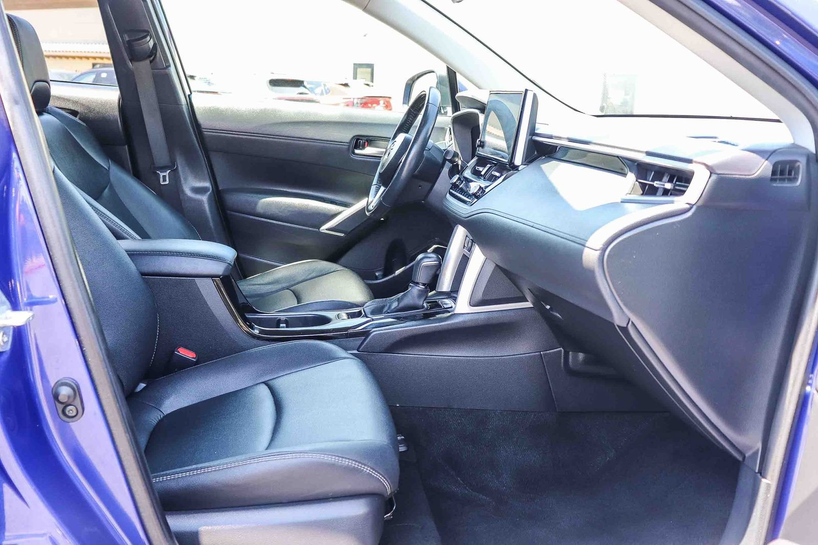 Certified 2024 Toyota Corolla Cross XLE FWD image 20