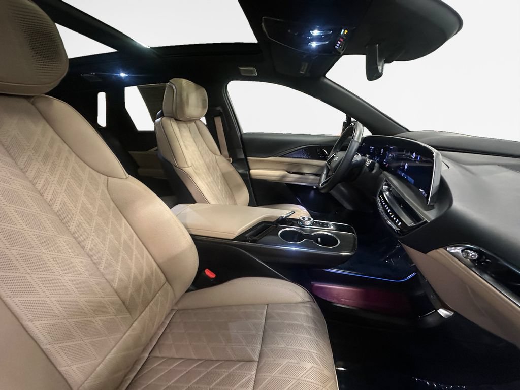 Certified 2026 Cadillac Lyriq Signature Luxury w/ Nappa Leather Package AWD/4WD image 27