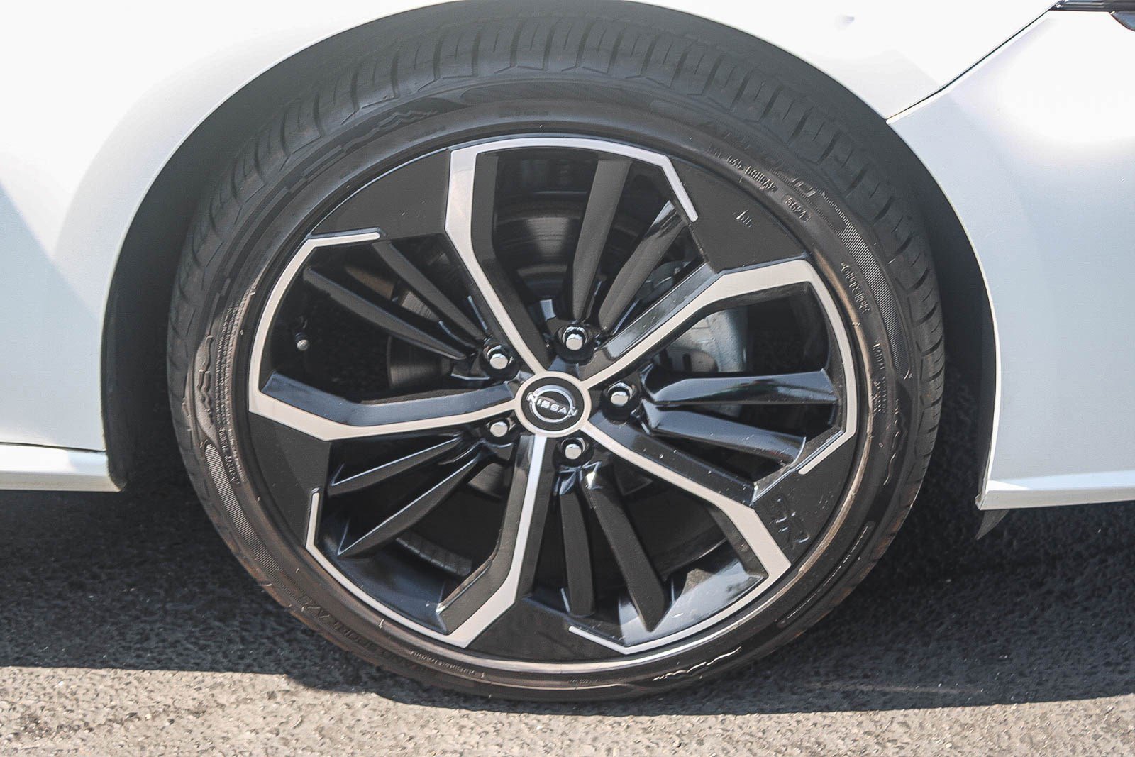 Used 2023 Nissan Altima 2.5 SR image 11