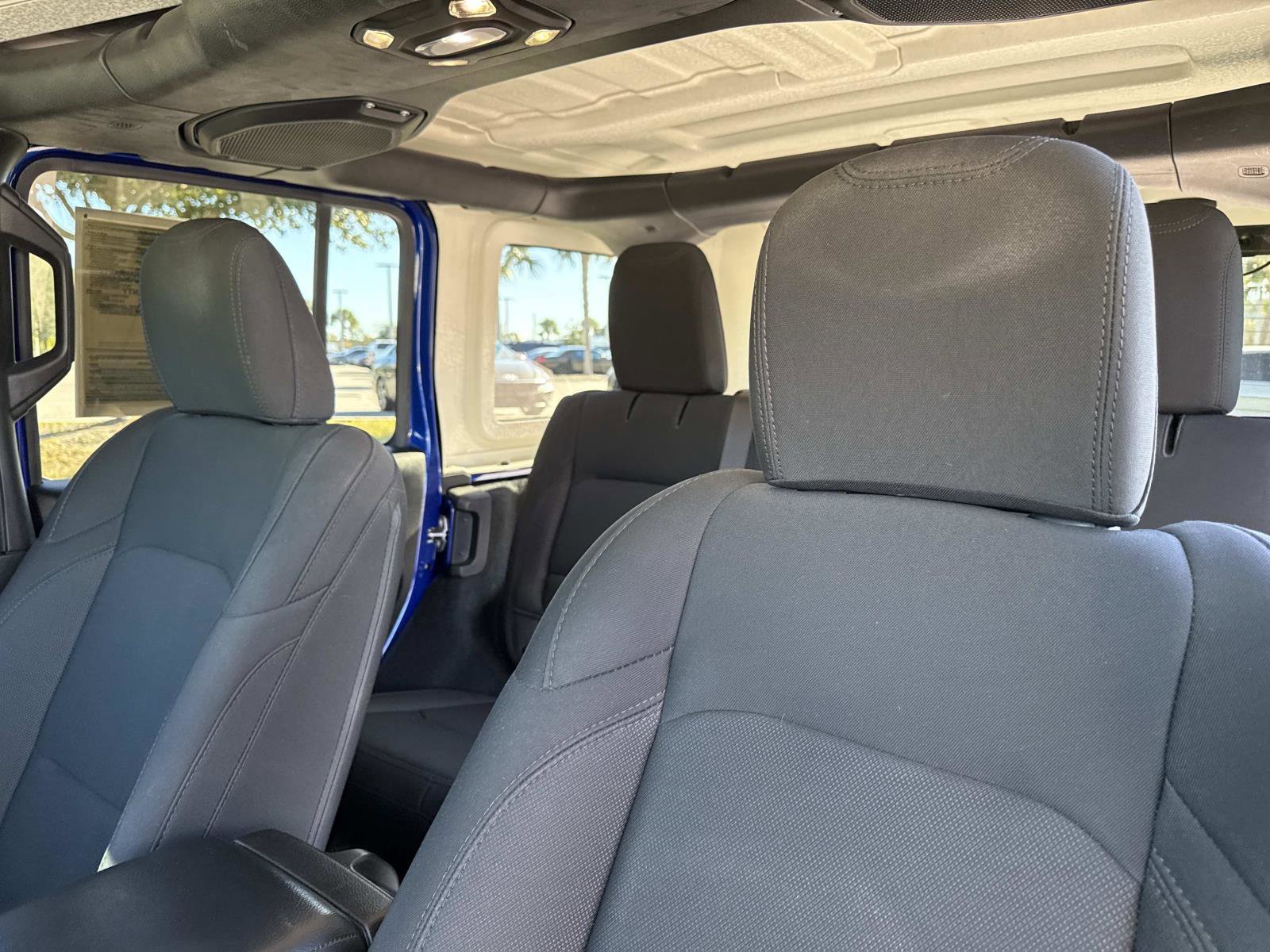 Used 2018 Jeep Wrangler Unlimited Sport S image 23