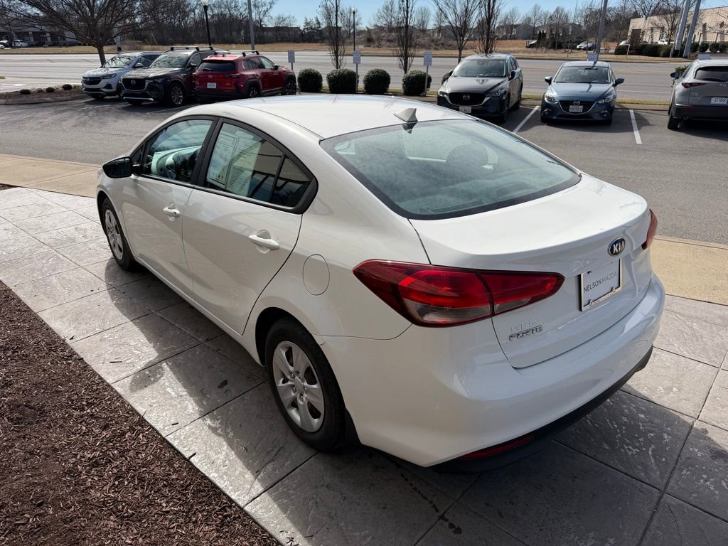 Used 2017 Kia Forte LX image 6