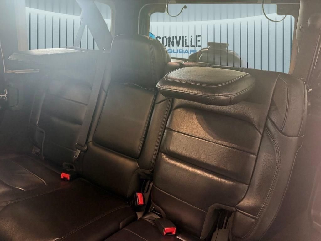 Used 2022 Jeep Wrangler Unlimited Sahara AWD/4WD image 21