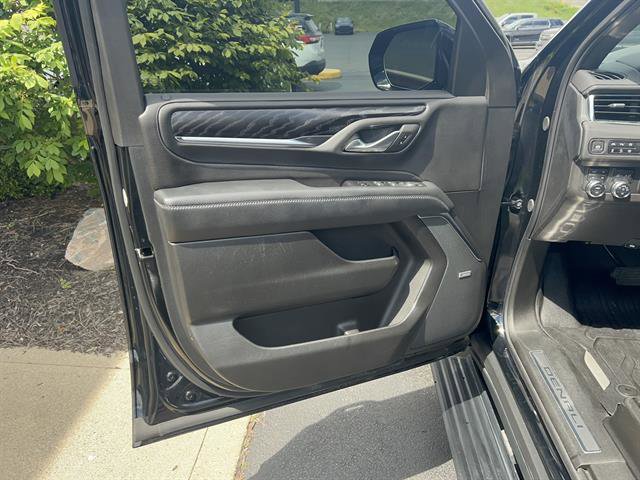 Used 2024 GMC Yukon Denali w/ Max Trailering Package AWD/4WD image 9