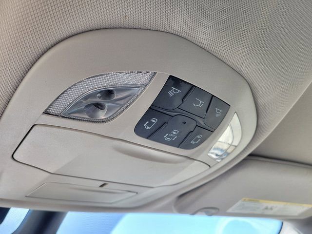 Used 2021 Chrysler Pacifica Touring-L image 23