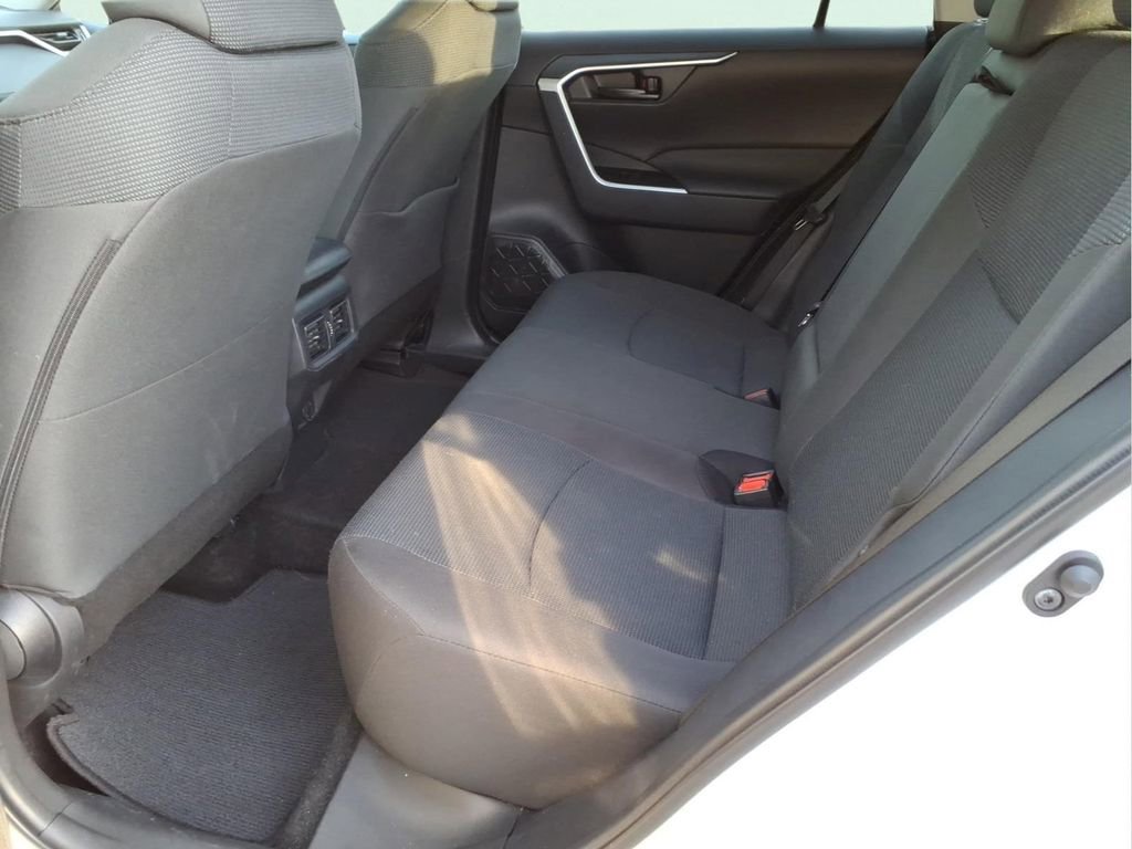 Used 2025 Toyota RAV4 LE FWD image 17