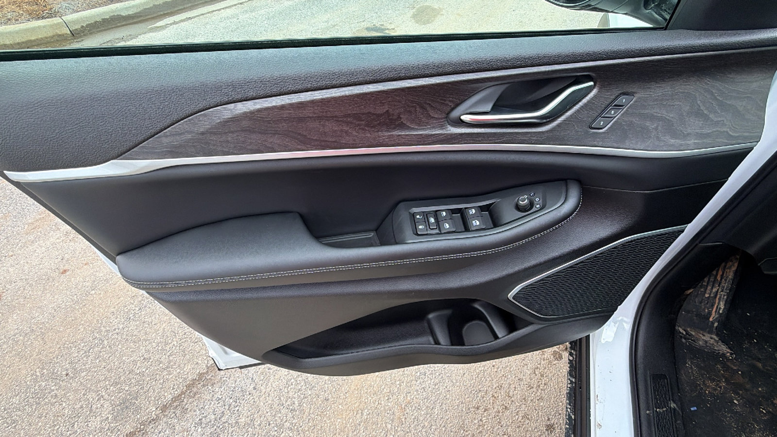 New 2026 Jeep Grand Cherokee L Limited image 14