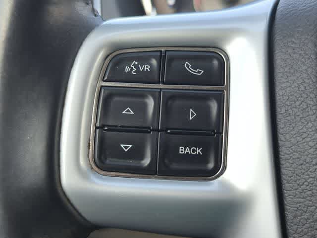 Used 2014 Chrysler Town & Country Touring FWD image 24