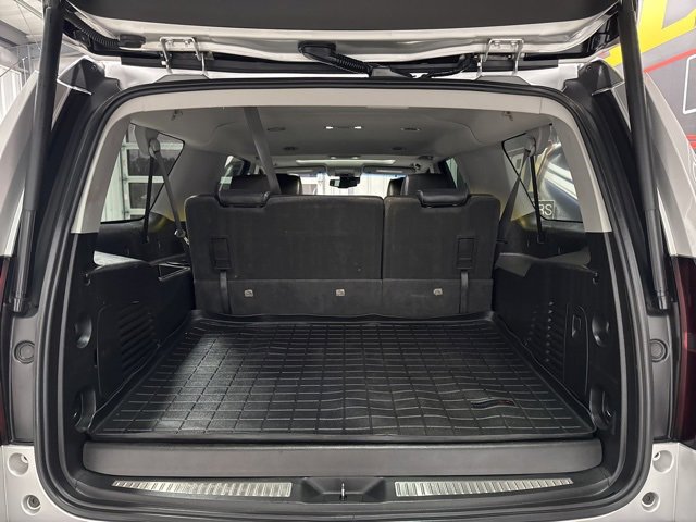 Used 2018 Chevrolet Suburban LT image 23