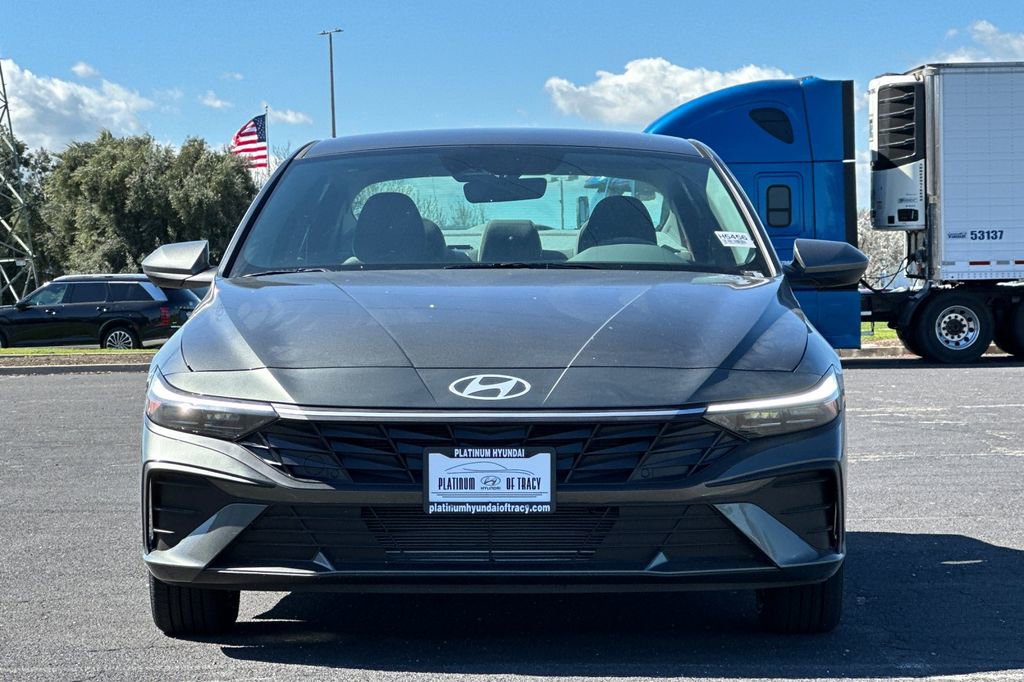 New 2026 Hyundai Elantra SE image 6