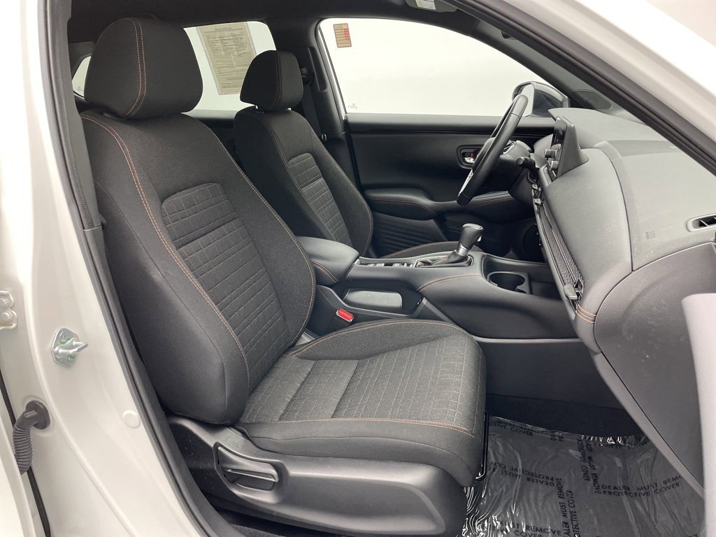 Used 2024 Honda HR-V Sport image 40
