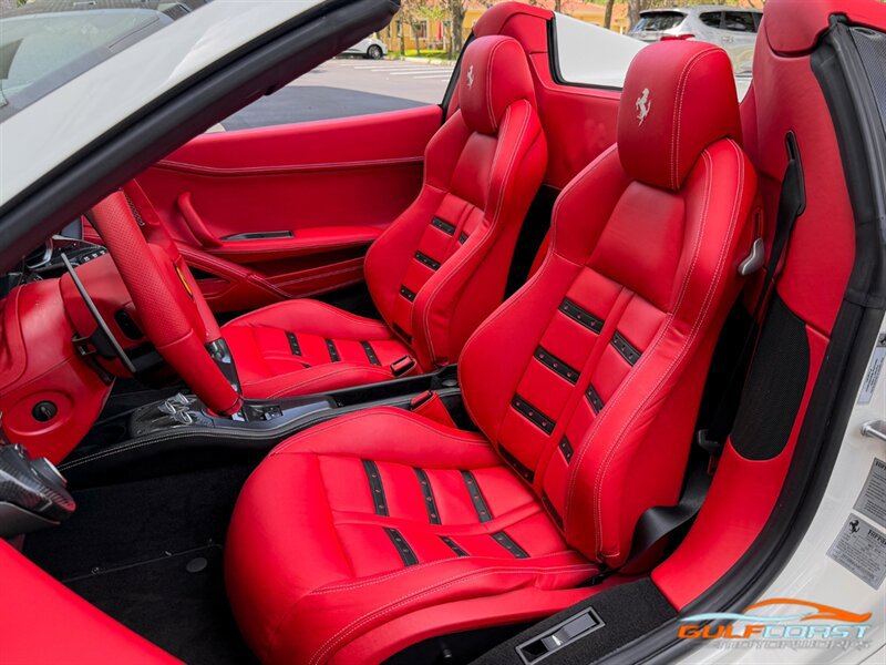 Used 2014 Ferrari 458 Spider RWD image 21