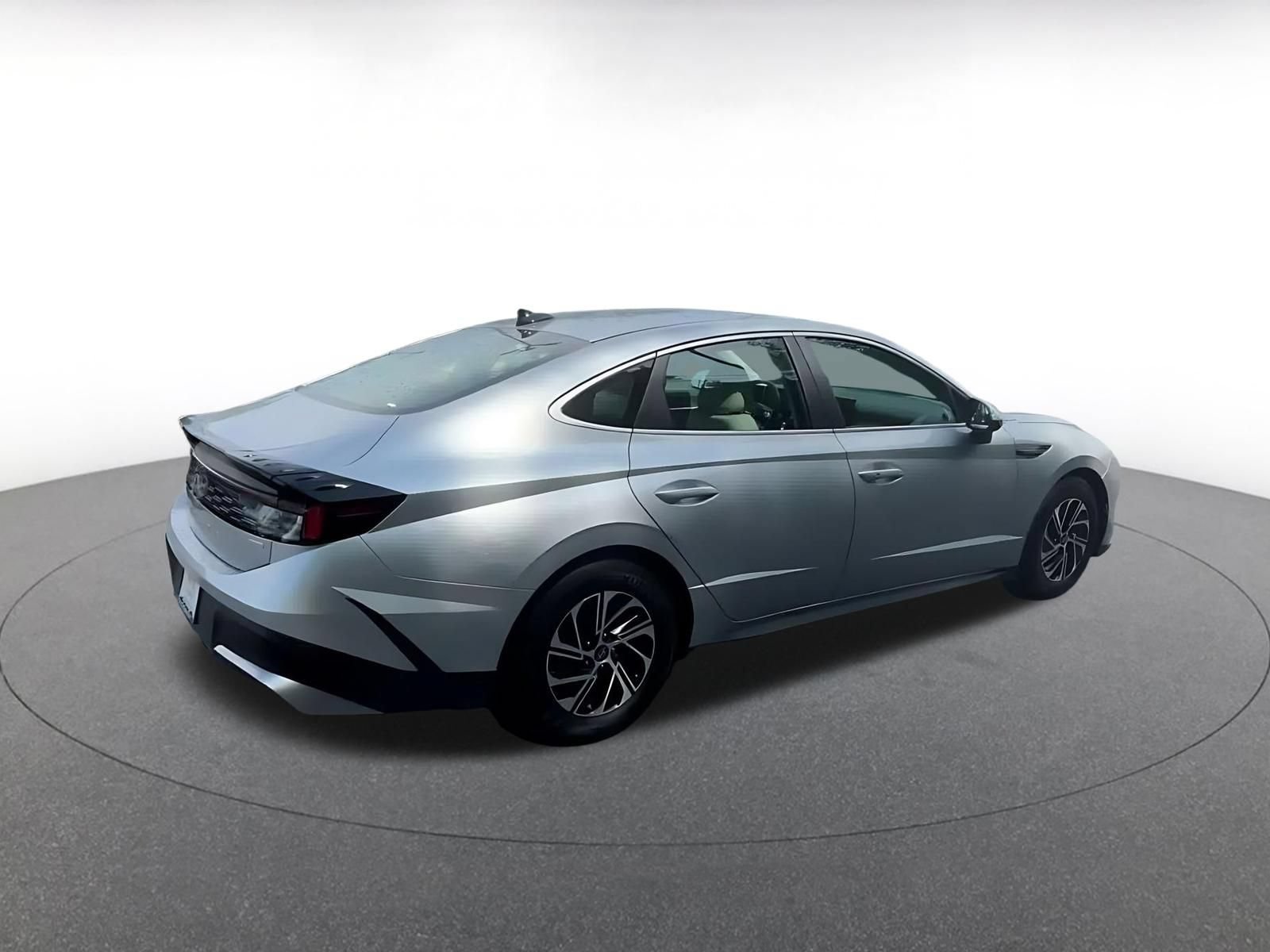 Used 2026 Hyundai Sonata Blue FWD image 15