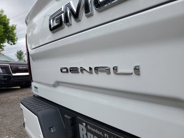 New 2026 GMC Sierra 3500 Denali Ultimate AWD/4WD image 9
