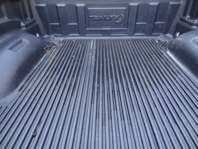Used 2025 RAM 1500 Laramie AWD/4WD image 9