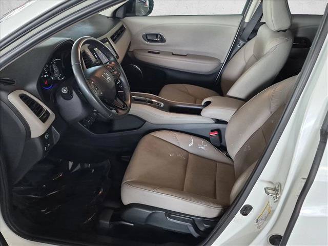 Used 2017 Honda HR-V EX-L image 17