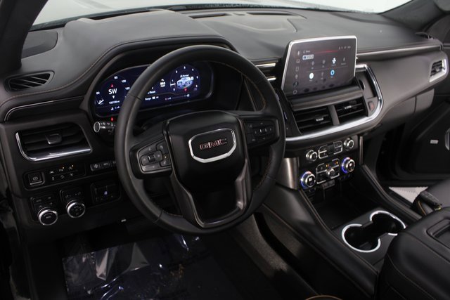 Used 2023 GMC Yukon AT4 w/ Technology Package image 10