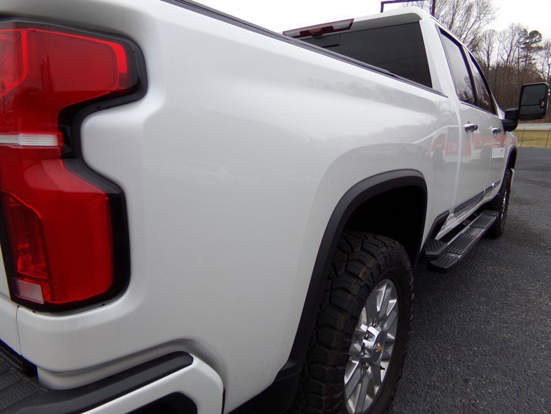 Used 2024 Chevrolet Silverado 2500 High Country w/ High Country Premium Package image 15