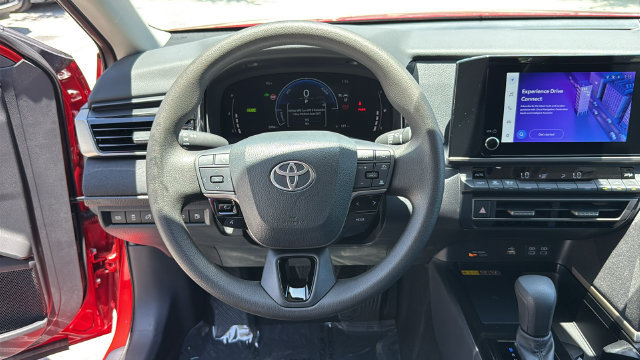 Used 2025 Toyota Camry LE w/ Convenience Package FWD image 22