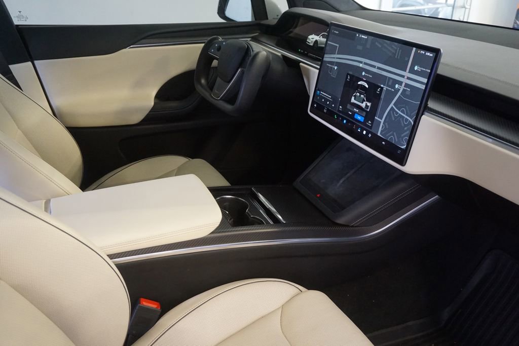 Used 2023 Tesla Model X Plaid image 19