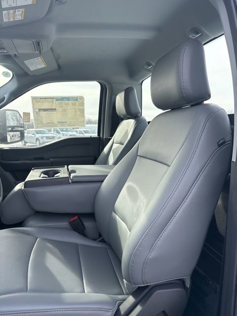 New 2025 Ford F450 XL w/ XL Chrome Package image 26