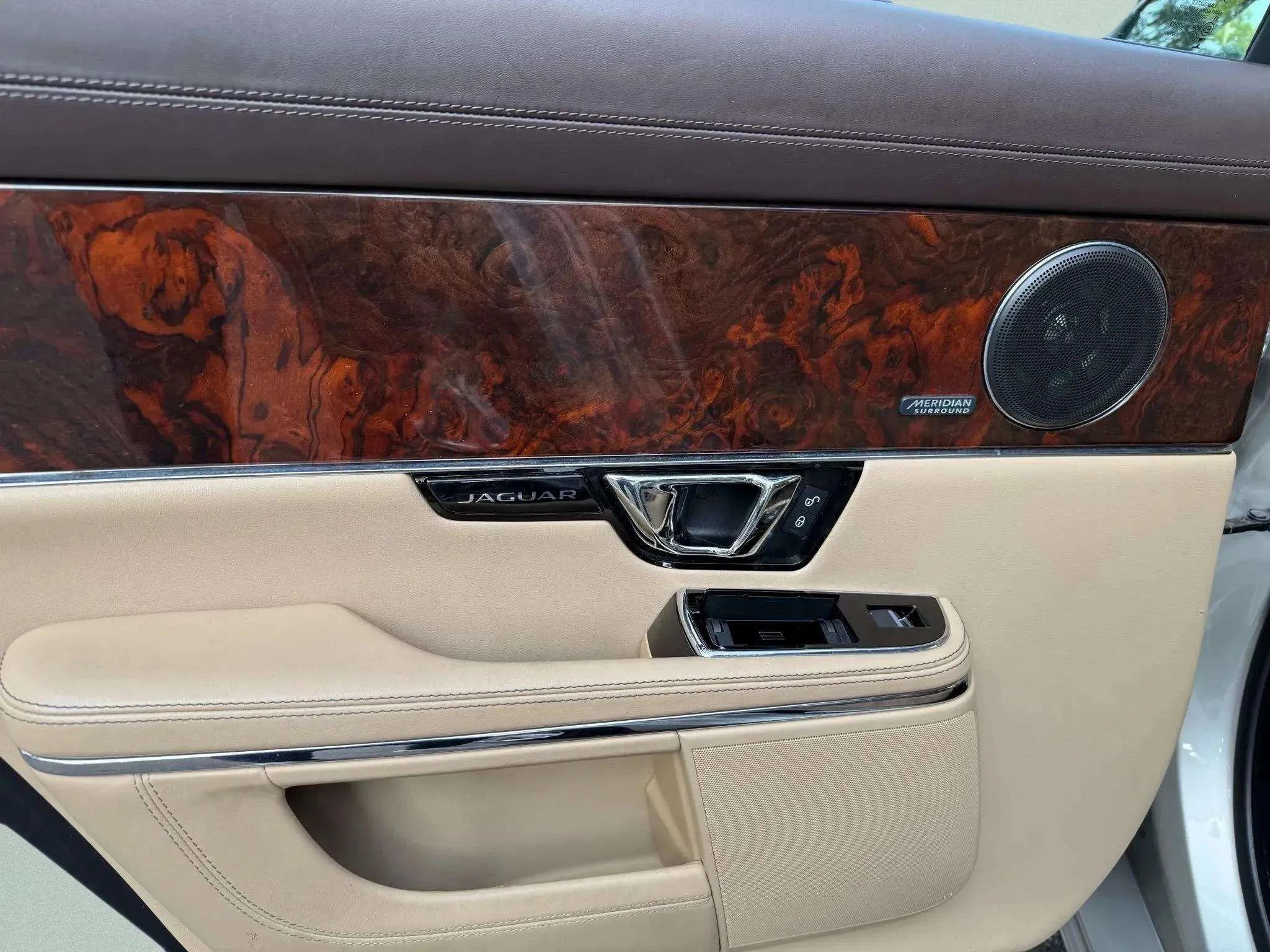 Used 2016 Jaguar XJ L Portfolio image 19