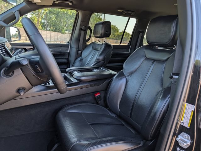 Used 2024 Jeep Wagoneer Series II AWD/4WD image 22