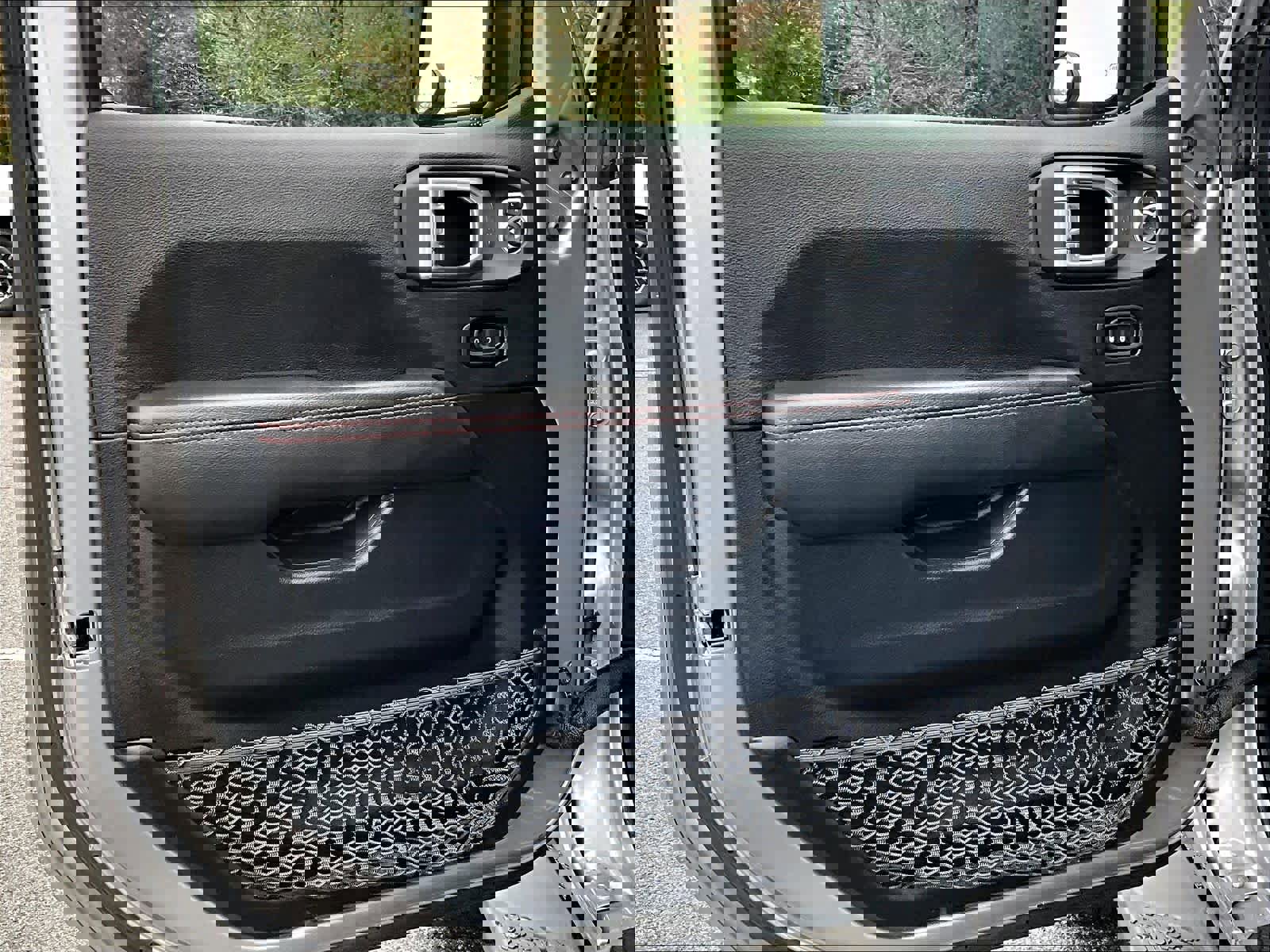 Used 2021 Jeep Wrangler Unlimited Rubicon image 9