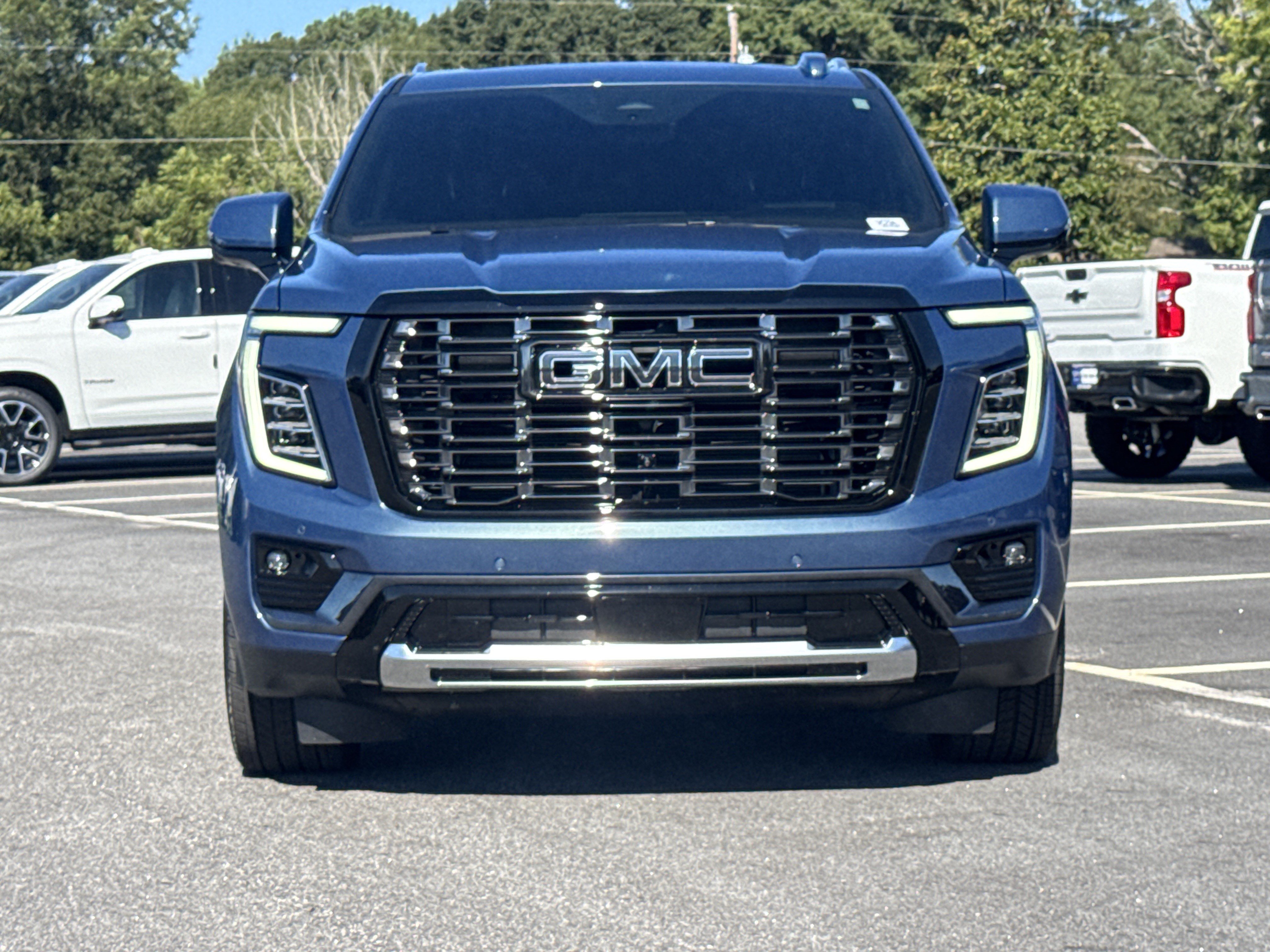 Certified 2026 GMC Yukon XL Denali Ultimate w/ LPO, Floor Liner Package AWD/4WD image 2