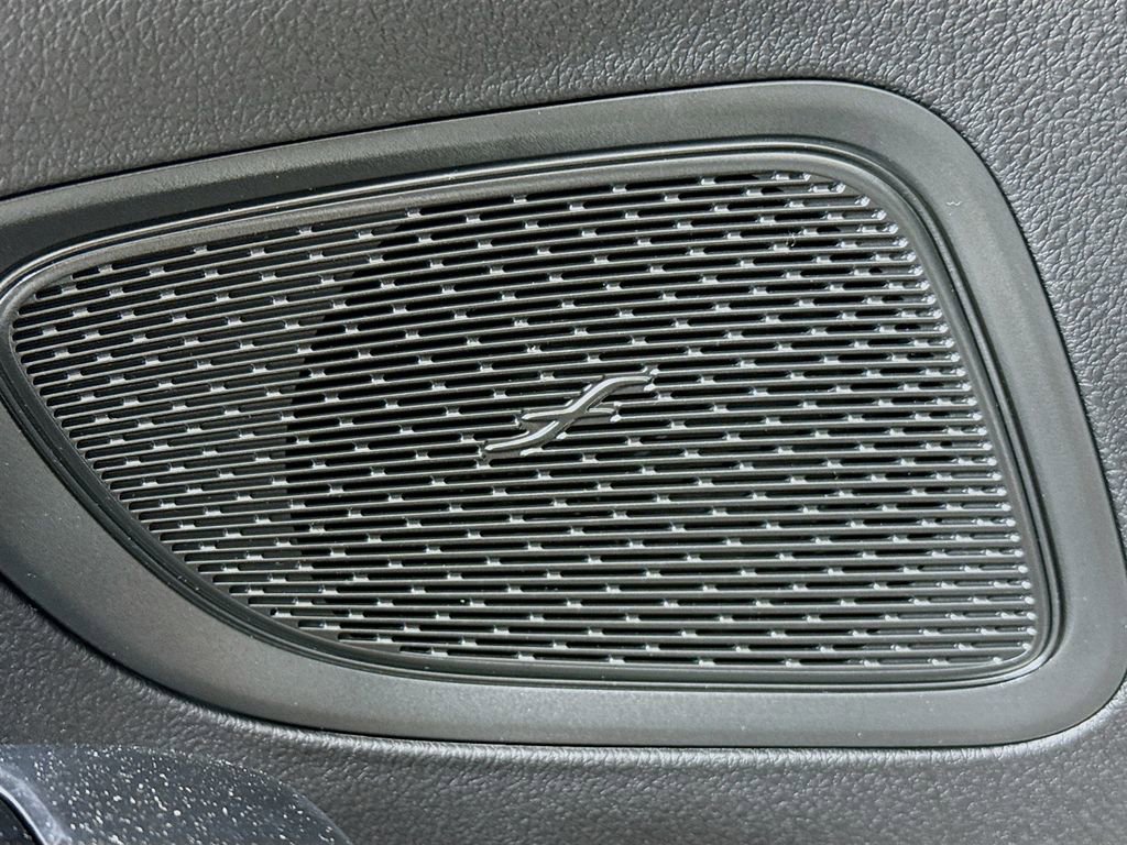 New 2025 Mercedes-Benz C 300 4MATIC Sedan image 18